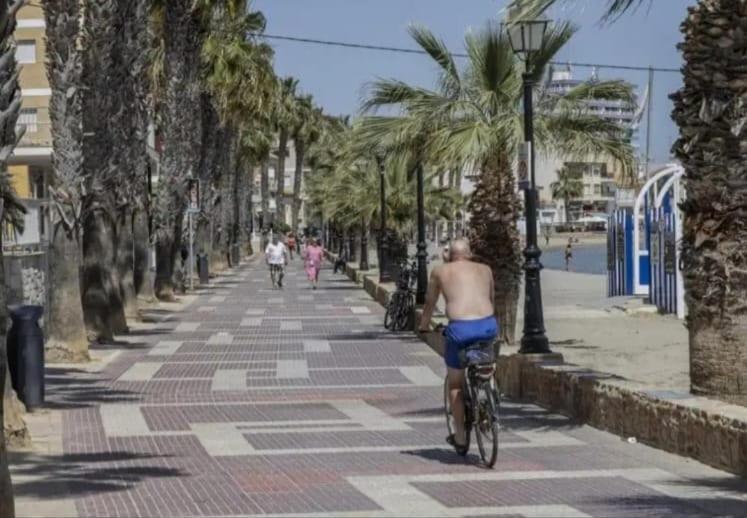 Pensión El Cordobés Los Alcázares Exterior foto